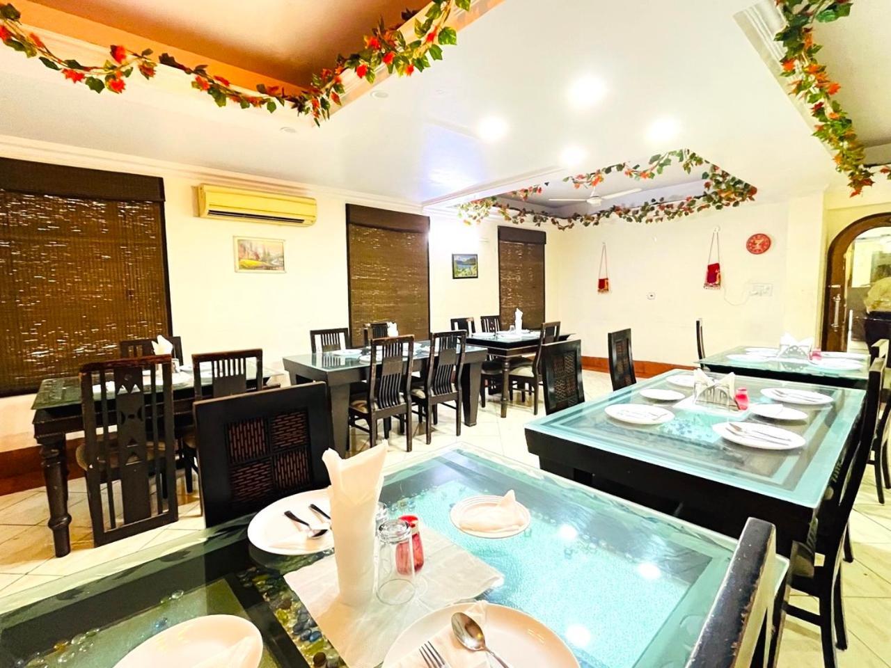 Ashoka Hotel Karol Bagh Delhi New Delhi Extérieur photo